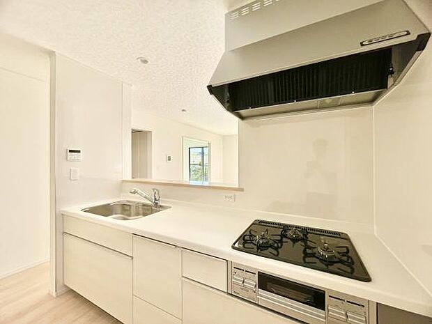 ■■キッチン■■家族や友人と味わう料理。会話を楽しみながら作りたいものですね。