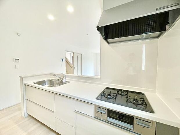 ■■キッチン■■家族や友人と味わう料理。会話を楽しみながら作りたいものですね。