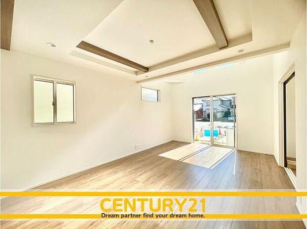 ■■家族団らんの空間■■朝は爽やかな日差しを浴びながら、家族みんなでおいしい朝食。昼下がりには読書やお昼寝でもしながらのんびりと過ごすひと時…。