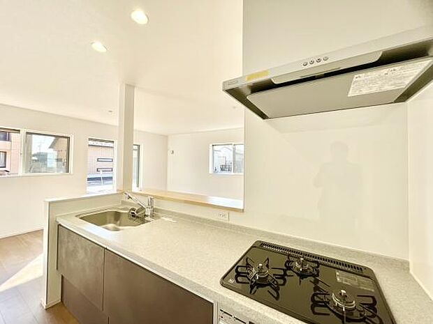 ■■キッチン■■家族や友人と味わう料理。会話を楽しみながら作りたいものですね。