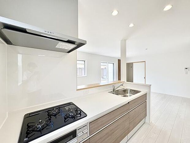 ■■キッチン■■家族や友人と味わう料理。会話を楽しみながら作りたいものですね。