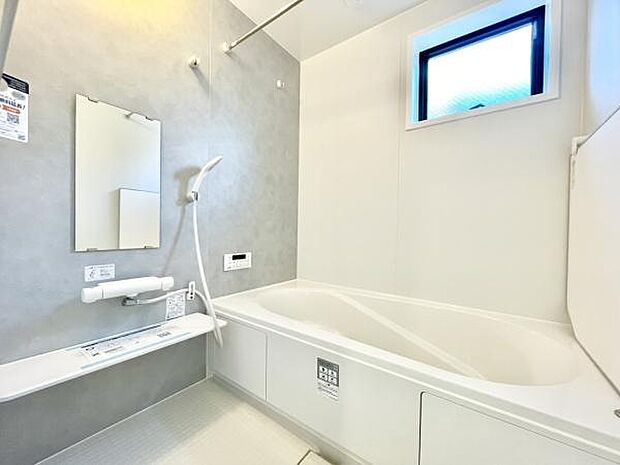 ■■一日の疲れを癒す■■癒しの空間バスルームです。天気に左右されずに洗濯物を乾かせる、浴室乾燥機&オートバス機能付きです。