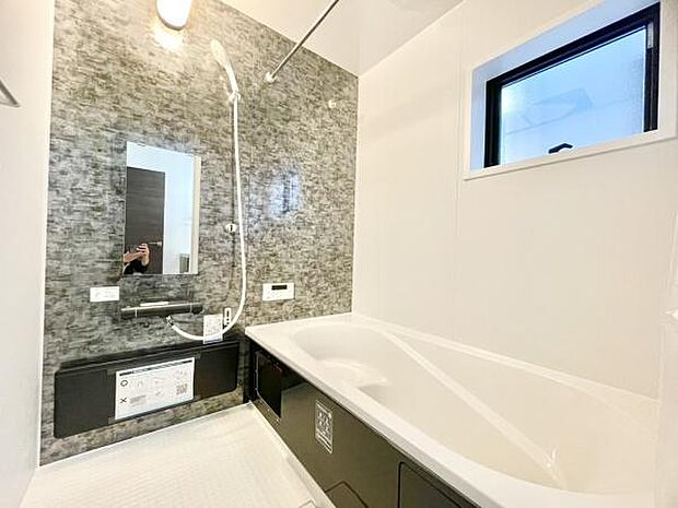 ■■一日の疲れを癒す■■癒しの空間バスルームです。天気に左右されずに洗濯物を乾かせる、浴室乾燥機＆オートバス機能付きです。