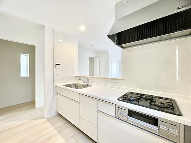 ■■キッチン■■家族や友人と味わう料理。会話を楽しみながら作りたいものですね。