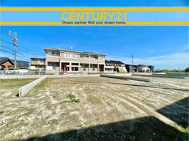 ■■駐車場■■ファミリーカーの需要が多い中、駐車場も確保いたしました。マンションとは違う敷地内駐車。ご主人様のお車のお手入れにも気合が入りますね。