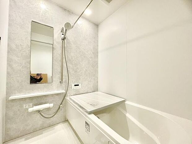 ■■一日の疲れを癒す■■癒しの空間バスルームです。天気に左右されずに洗濯物を乾かせる、浴室乾燥機＆オートバス機能付きです。