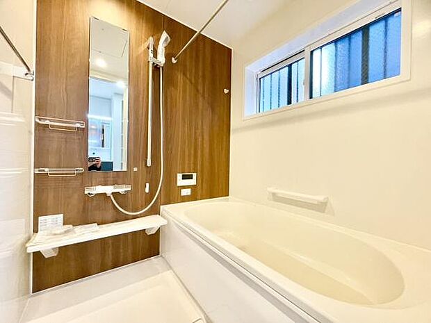 ■■一日の疲れを癒す■■癒しの空間バスルームです。天気に左右されずに洗濯物を乾かせる、浴室乾燥機＆オートバス機能付きです。