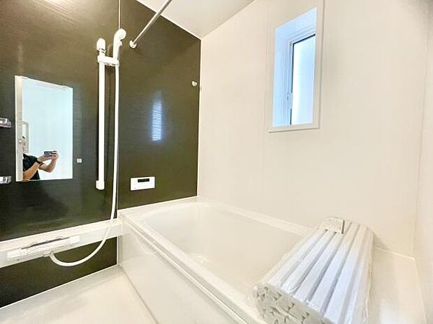 ■■一日の疲れを癒す■■癒しの空間バスルームです。天気に左右されずに洗濯物を乾かせる、浴室乾燥機＆オートバス機能付きです。