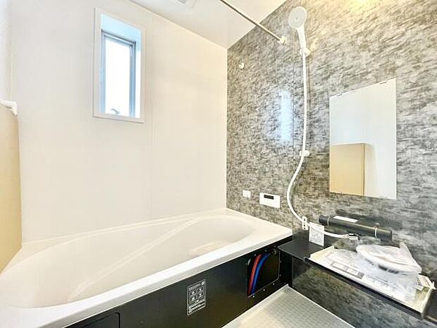 ■■一日の疲れを癒す■■癒しの空間バスルームです。天気に左右されずに洗濯物を乾かせる、浴室乾燥機＆オートバス機能付きです。