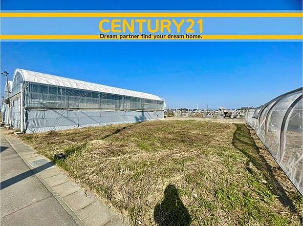 ■■駐車場■■ファミリーカーの需要が多い中、駐車場も確保いたしました。マンションとは違う敷地内駐車。ご主人様のお車のお手入れにも気合が入りますね。