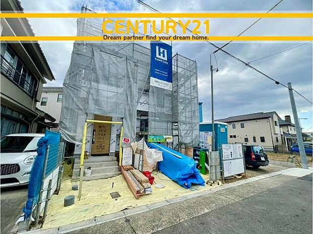 ■■駐車場■■ファミリーカーの需要が多い中、駐車場も確保いたしました。マンションとは違う敷地内駐車。ご主人様のお車のお手入れにも気合が入りますね。