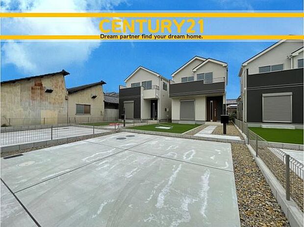 ■■駐車場■■ファミリーカーの需要が多い中、駐車場も確保いたしました。マンションとは違う敷地内駐車。ご主人様のお車のお手入れにも気合が入りますね。