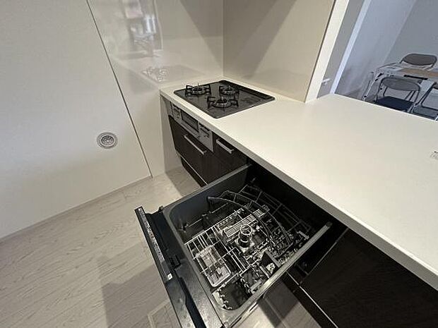 ■■キッチン■■家族や友人と味わう料理。会話を楽しみながら作りたいものですね。