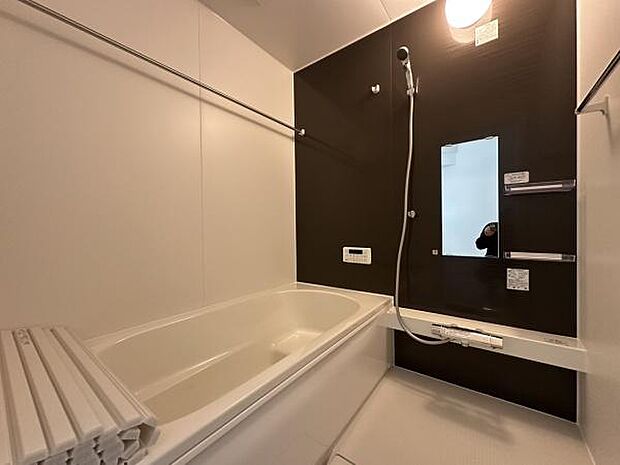 ■■一日の疲れを癒す■■癒しの空間バスルームです。天気に左右されずに洗濯物を乾かせる、浴室乾燥機＆オートバス機能付きです。