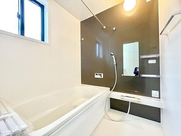 ■■一日の疲れを癒す■■癒しの空間バスルームです。天気に左右されずに洗濯物を乾かせる、浴室乾燥機＆オートバス機能付きです。