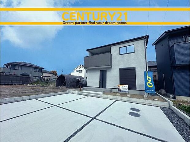 ■■駐車場■■ファミリーカーの需要が多い中、駐車場も確保いたしました。マンションとは違う敷地内駐車。ご主人様のお車のお手入れにも気合が入りますね。