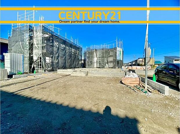 ■■駐車場■■ファミリーカーの需要が多い中、駐車場も確保いたしました。マンションとは違う敷地内駐車。ご主人様のお車のお手入れにも気合が入りますね。