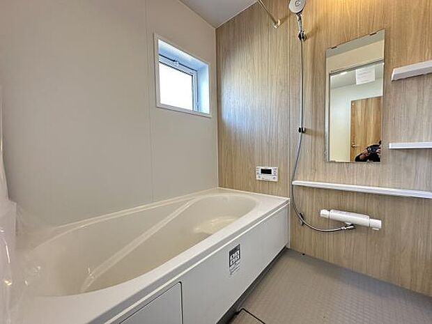 ■■一日の疲れを癒す■■癒しの空間バスルームです。天気に左右されずに洗濯物を乾かせる、浴室乾燥機＆オートバス機能付きです。