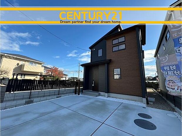 ■■駐車場■■ファミリーカーの需要が多い中、駐車場も確保いたしました。マンションとは違う敷地内駐車。ご主人様のお車のお手入れにも気合が入りますね。