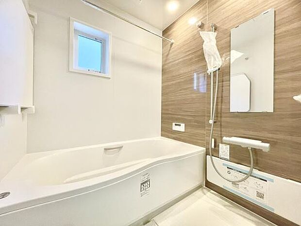 ■■一日の疲れを癒す■■癒しの空間バスルームです。天気に左右されずに洗濯物を乾かせる、浴室乾燥機＆オートバス機能付きです。