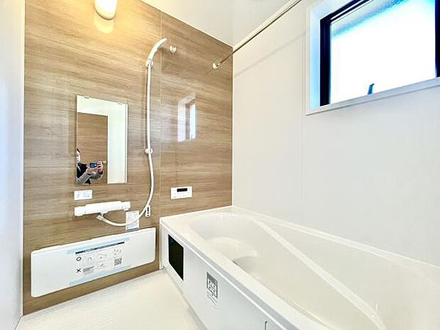 ■■一日の疲れを癒す■■癒しの空間バスルームです。天気に左右されずに洗濯物を乾かせる、浴室乾燥機＆オートバス機能付きです。