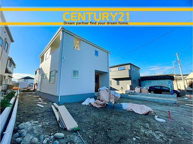 ■■駐車場■■ファミリーカーの需要が多い中、駐車場も確保いたしました。マンションとは違う敷地内駐車。ご主人様のお車のお手入れにも気合が入りますね。