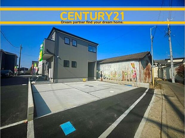 ■■駐車場■■ファミリーカーの需要が多い中、駐車場も確保いたしました。マンションとは違う敷地内駐車。ご主人様のお車のお手入れにも気合が入りますね。