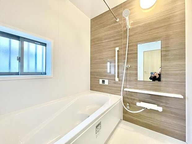 ■■一日の疲れを癒す■■癒しの空間バスルームです。天気に左右されずに洗濯物を乾かせる、浴室乾燥機＆オートバス機能付きです。