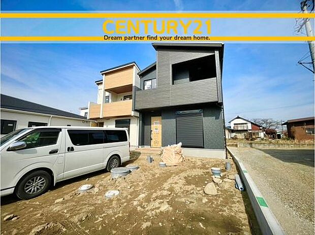 ■■駐車場■■ファミリーカーの需要が多い中、駐車場も確保いたしました。マンションとは違う敷地内駐車。ご主人様のお車のお手入れにも気合が入りますね。