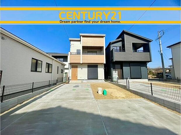 ■■駐車場■■ファミリーカーの需要が多い中、駐車場も確保いたしました。マンションとは違う敷地内駐車。ご主人様のお車のお手入れにも気合が入りますね。