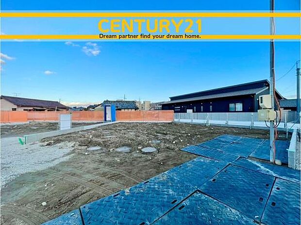 ■■駐車場■■ファミリーカーの需要が多い中、駐車場も確保いたしました。マンションとは違う敷地内駐車。ご主人様のお車のお手入れにも気合が入りますね。