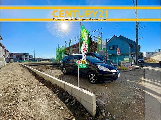 ■■駐車場■■ファミリーカーの需要が多い中、駐車場も確保いたしました。マンションとは違う敷地内駐車。ご主人様のお車のお手入れにも気合が入りますね。