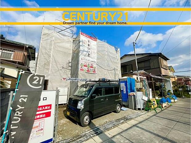 ■■駐車場■■ファミリーカーの需要が多い中、駐車場も確保いたしました。マンションとは違う敷地内駐車。ご主人様のお車のお手入れにも気合が入りますね。