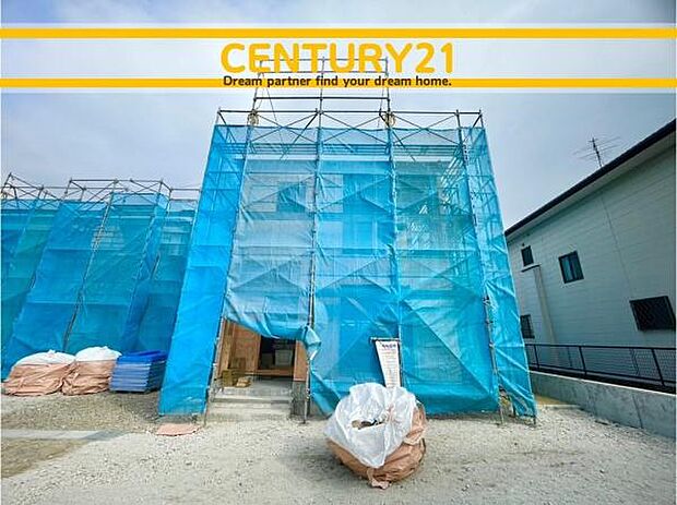 ■■駐車場■■ファミリーカーの需要が多い中、駐車場も確保いたしました。マンションとは違う敷地内駐車。ご主人様のお車のお手入れにも気合が入りますね。