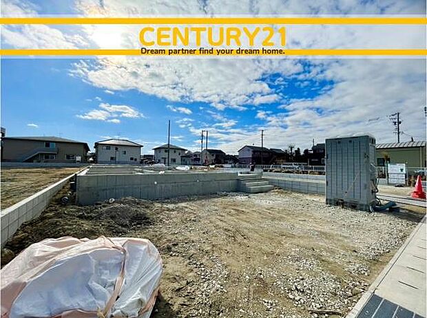 ■■駐車場■■ファミリーカーの需要が多い中、駐車場も確保いたしました。マンションとは違う敷地内駐車。ご主人様のお車のお手入れにも気合が入りますね。