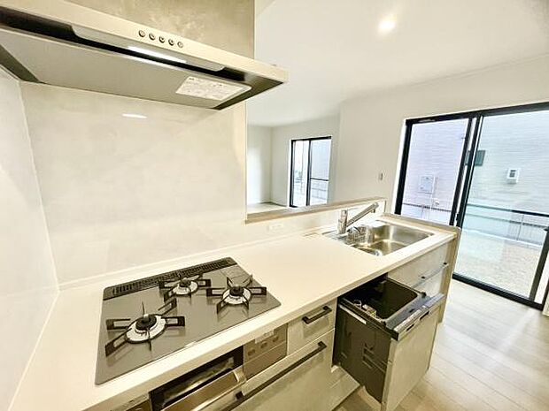 ■■キッチン■■家族や友人と味わう料理。会話を楽しみながら作りたいものですね。