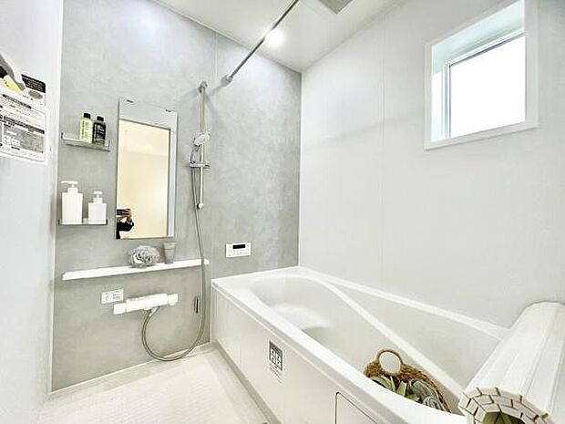 ■■一日の疲れを癒す■■癒しの空間バスルームです。天気に左右されずに洗濯物を乾かせる、浴室乾燥機＆オートバス機能付きです。