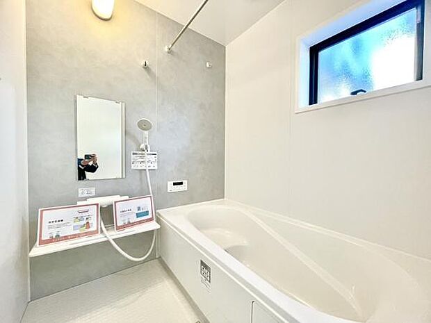 ■■一日の疲れを癒す■■癒しの空間バスルームです。天気に左右されずに洗濯物を乾かせる、浴室乾燥機＆オートバス機能付きです。