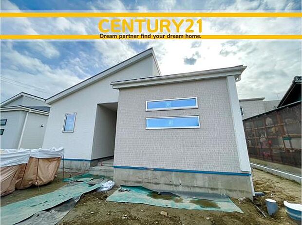 ■■駐車場■■ファミリーカーの需要が多い中、駐車場も確保いたしました。マンションとは違う敷地内駐車。ご主人様のお車のお手入れにも気合が入りますね。