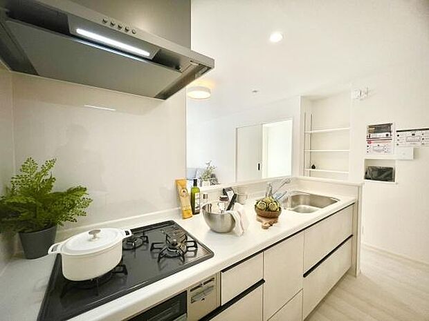 ■■キッチン■■家族や友人と味わう料理。会話を楽しみながら作りたいものですね。