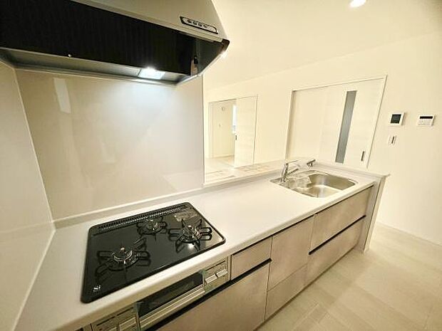 ■■キッチン■■家族や友人と味わう料理。会話を楽しみながら作りたいものですね。