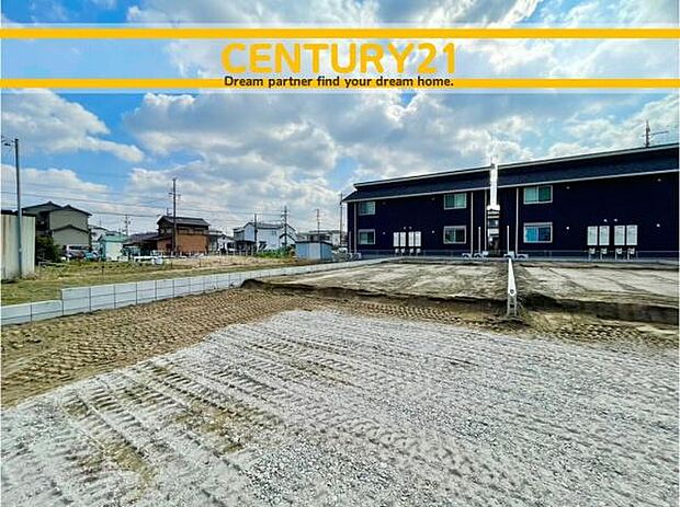 ■■駐車場■■ファミリーカーの需要が多い中、駐車場も確保いたしました。マンションとは違う敷地内駐車。ご主人様のお車のお手入れにも気合が入りますね。