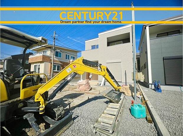 ■■駐車場■■ファミリーカーの需要が多い中、駐車場も確保いたしました。マンションとは違う敷地内駐車。ご主人様のお車のお手入れにも気合が入りますね。