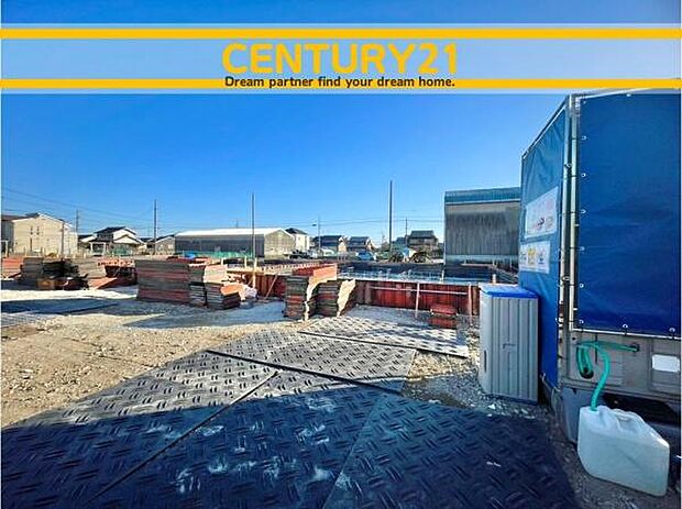 ■■駐車場■■ファミリーカーの需要が多い中、駐車場も確保いたしました。マンションとは違う敷地内駐車。ご主人様のお車のお手入れにも気合が入りますね。