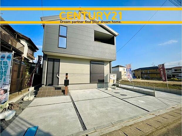 ■■駐車場■■ファミリーカーの需要が多い中、駐車場も確保いたしました。マンションとは違う敷地内駐車。ご主人様のお車のお手入れにも気合が入りますね。