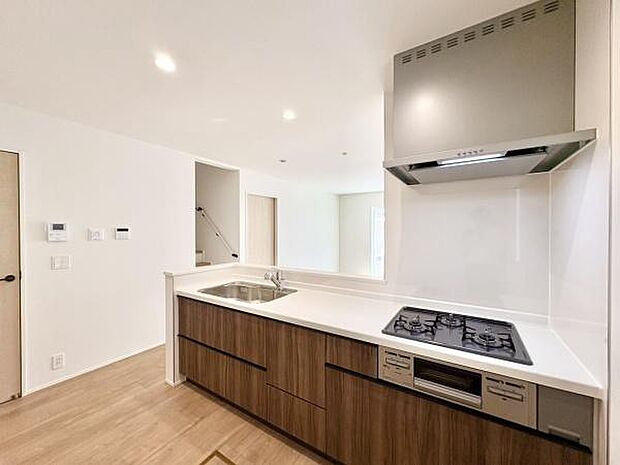 ■■キッチン■■家族や友人と味わう料理。会話を楽しみながら作りたいものですね。