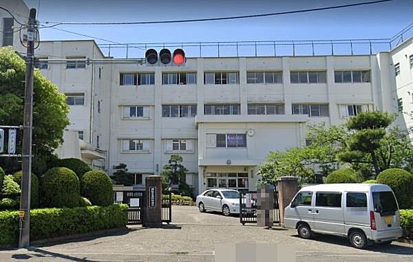 平塚市立太洋中学校まで1091m
