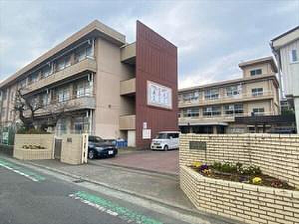 小田原市立鴨宮中学校まで1026m