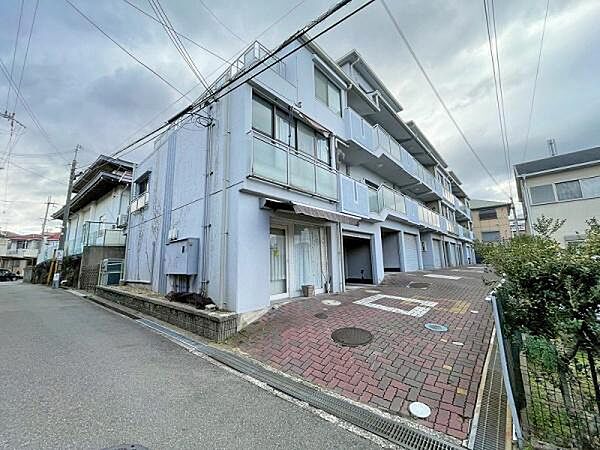 外観：327002233486