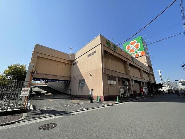 ライフ八尾店まで433m